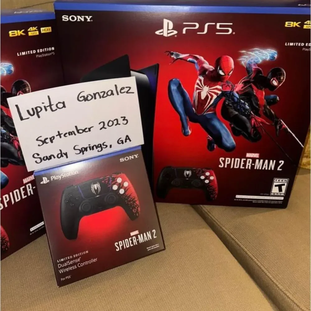 Play Station 5 Spiderman bundle limited edition